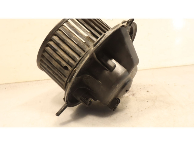 Вентилятор печки Volkswagen Caddy
