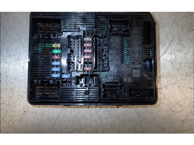 Блок предохранителей Dacia Sandero III