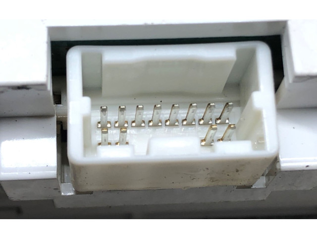 Дисплей 28090ET000 Nissan Sentra B16