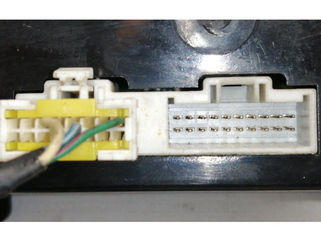 Vstřikovač OK53C61190 KIA Carnival J3