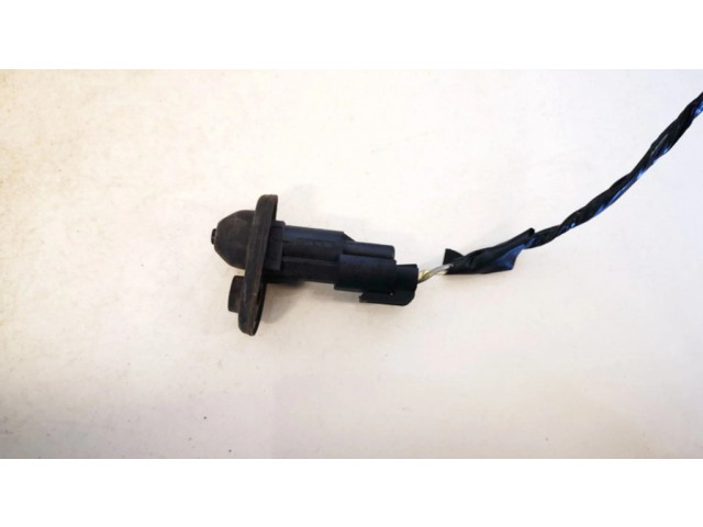 Передний датчик открытия / закрытия двери (крыло)