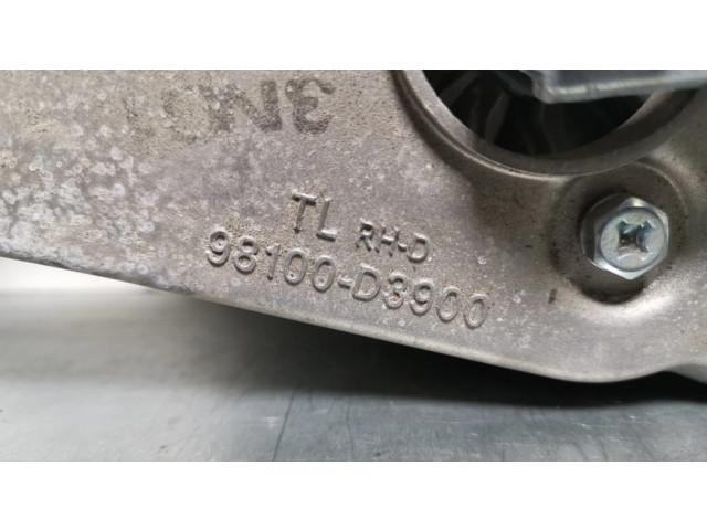 Стеклоочиститель лобового стекла