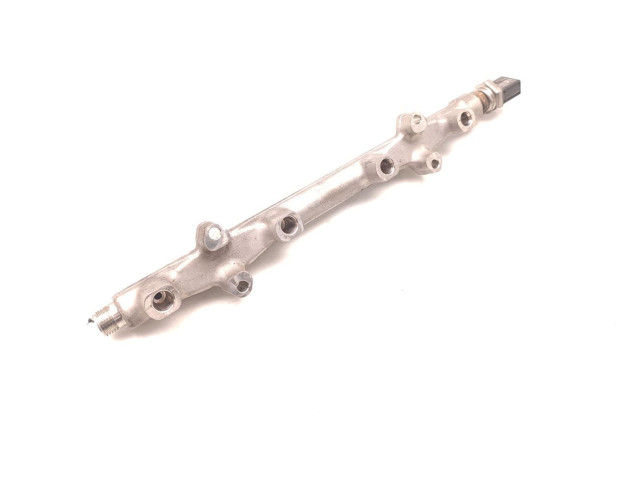 Vstřikovací lišta 05E133320, 04C906054C Volkswagen T-Roc DPCA