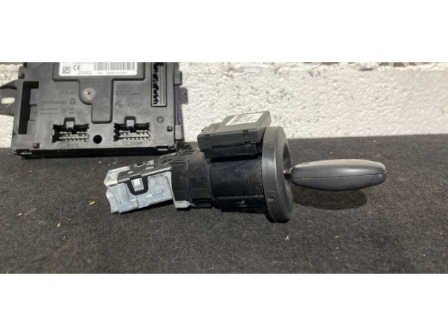 Комплект блоков управления    Dacia Lodgy