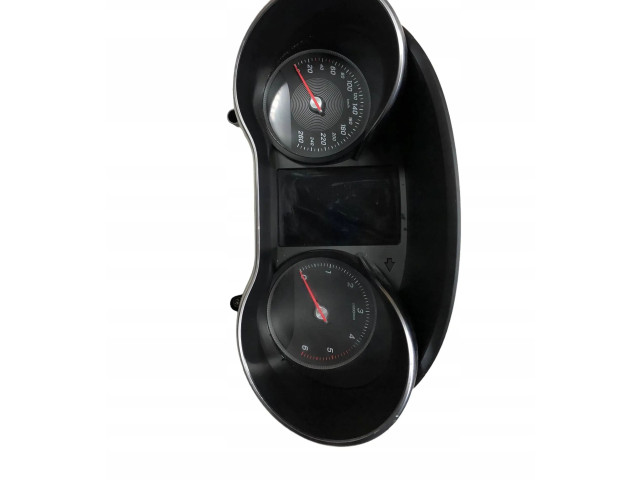 Панель приборов A4709009402   Mercedes-Benz W470       