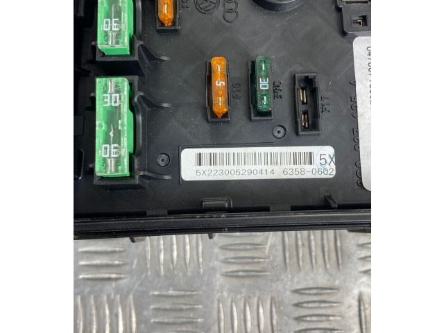 Pojistková skříňka 3C0971249 Volkswagen PASSAT 2010