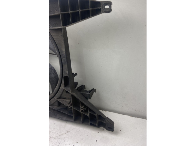 Вентилятор радиатора     8200765566, 8200765566    Dacia Sandero 