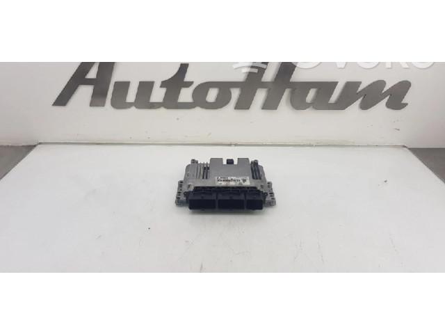Блок управления двигателя 0281032811, 0281032811   Renault Clio IV