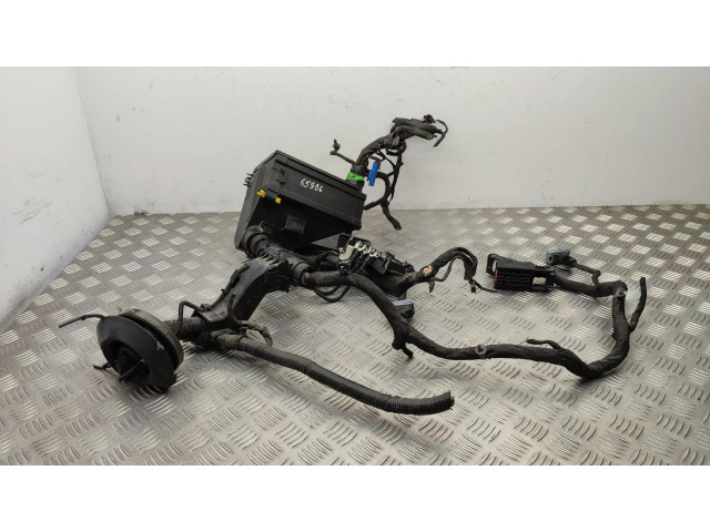 Блок предохранителей 030103500, 0181773993 Jeep Compass