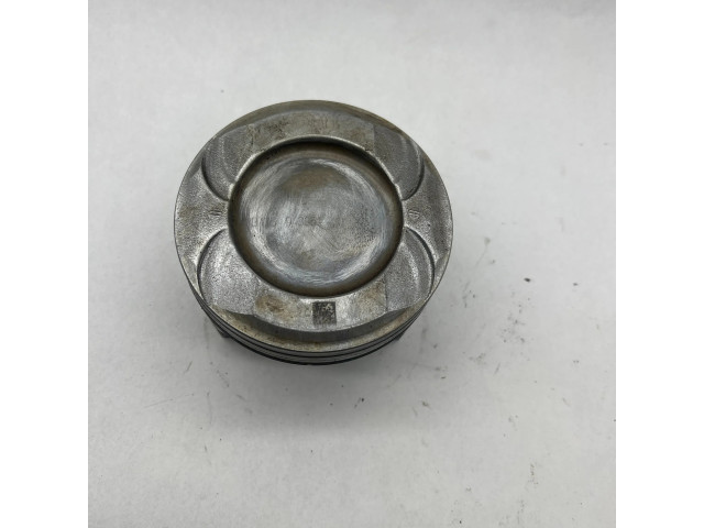 Поршень с шатуном A2780302317 Mercedes-Benz GL X166 для бензинового двигателя 4.7