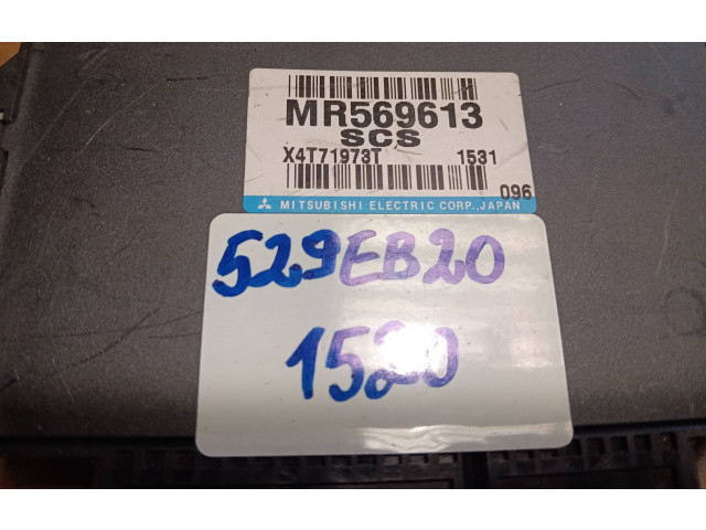Блок комфорта MR569613, X4T71973T Mitsubishi Pajero