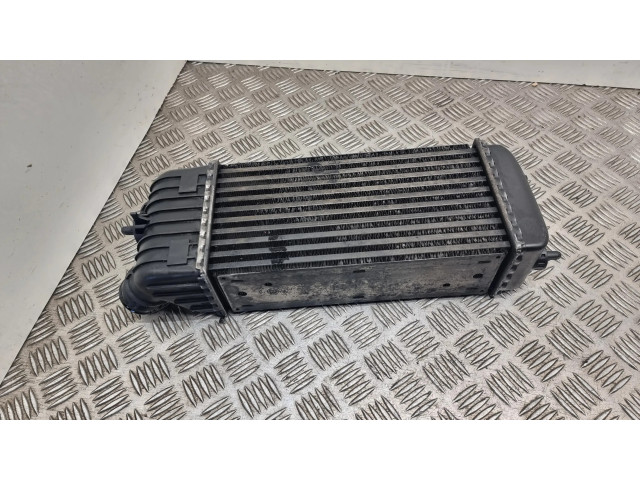 Интеркулер  9680275480, D8553005   Citroen C3 Picasso 1.6