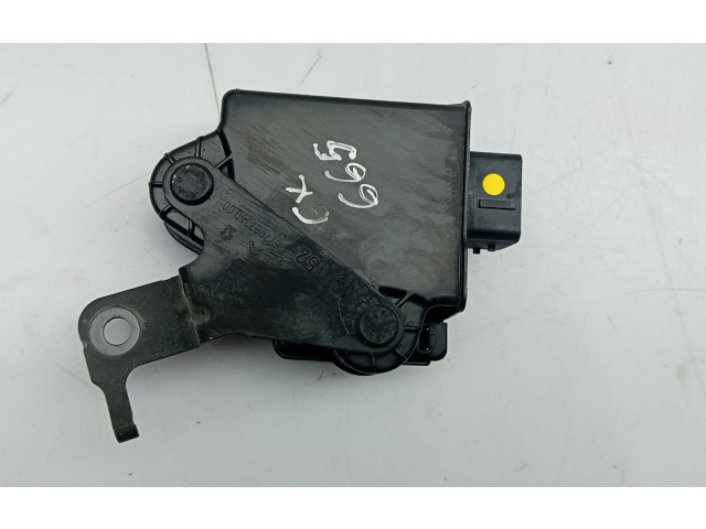 Руль Peugeot 2008 I  2013 - 2019 года 9801808680      