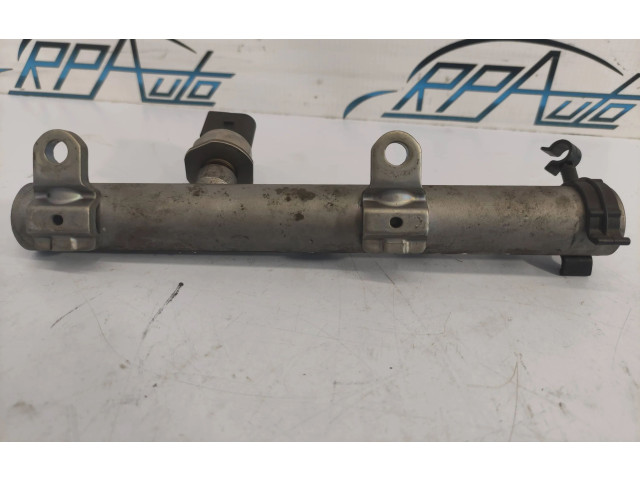 Vstřikovací lišta 059130089AB   Audi Q7 4L     