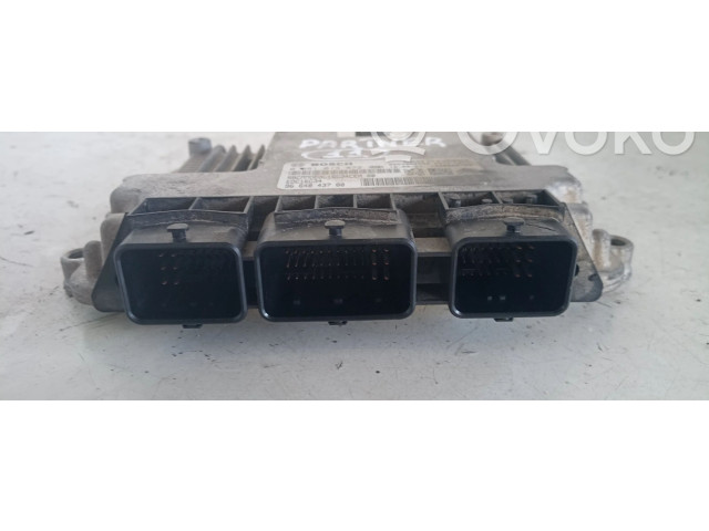 Блок управления двигателя 0281013872, 9664843780   Peugeot Partner