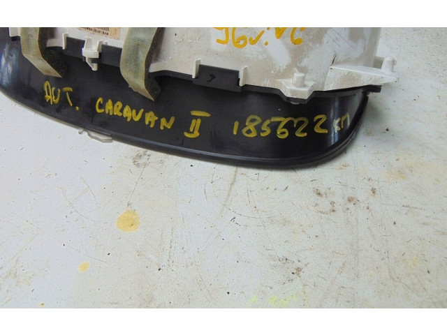 Přístrojová deska Dodge Caravan 1995 81692A