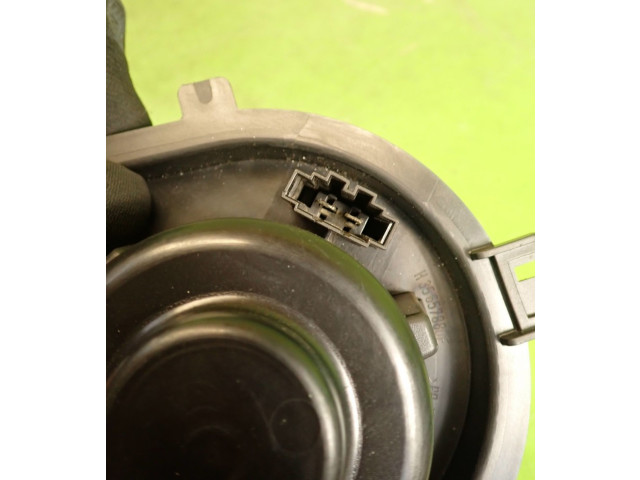 Вентилятор печки    1J1819021BF657877G   Volkswagen Bora