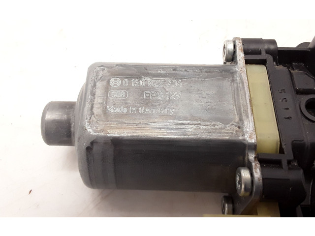 Передний двигатель механизма для подъема окон