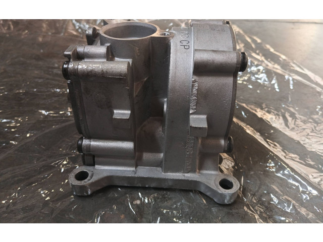 Масляный насос 059115103CP   Audi A7 S7 4K8    