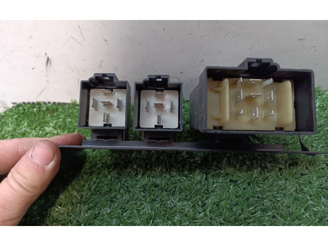 Pojistková skříňka Řídící jednotka BSM M9200209, M9200209 Chrysler Stratus 1996