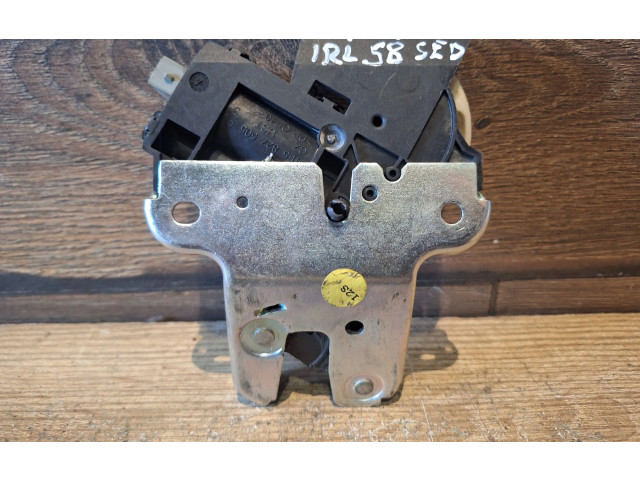 Zámek zadních dveří 4F5827505D Audi A4 S4 B7 8E 8H 2006