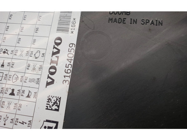 Блок предохранителей 31398001 Volvo XC90