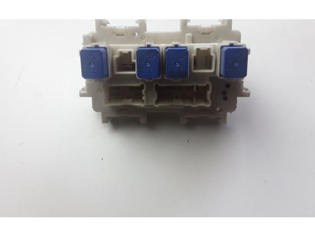 Блок предохранителей C12781MA0B Infiniti M Y51