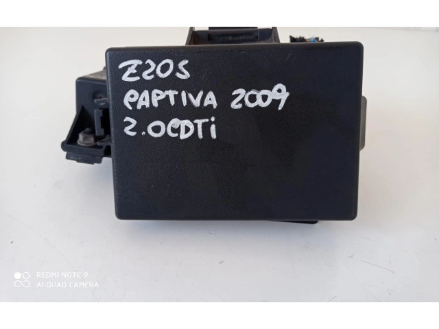 Блок предохранителей 0281003041, 0281003041 Chevrolet Captiva