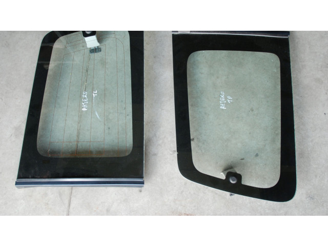 Přístrojová deska Mitsubishi Pajero 2004 200KM