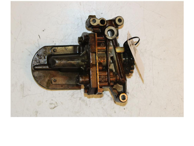 Масляный насос  KFU   Citroen C4 I 1.8