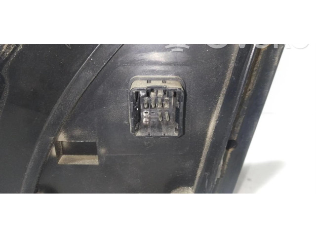 Zámek zadních dveří 876201F300 KIA Sportage