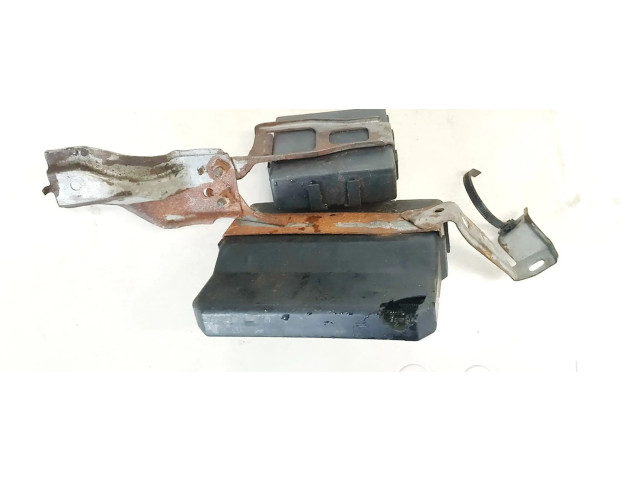 Блок управления АБС    Lexus IS 200-300