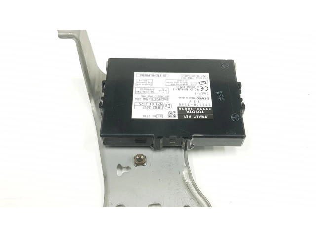 Блок управления 8999030030 Lexus GS 250 350 300H 450H