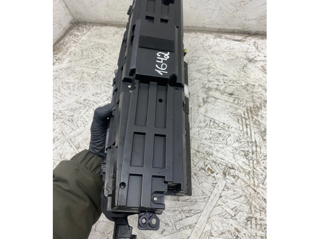 Přístrojová deska Toyota Prius (XW30) 2010 769363290