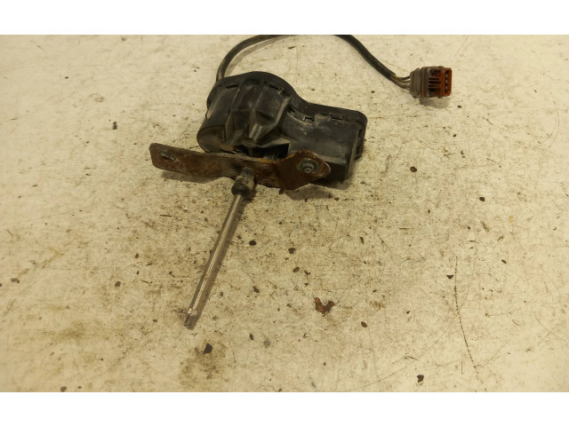 Моторчик стеклоочистителя 0390206951    Volvo V70