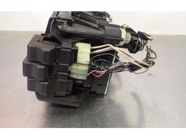 Přístrojová deska Audi 80 90 B2 1983 8111733181117332