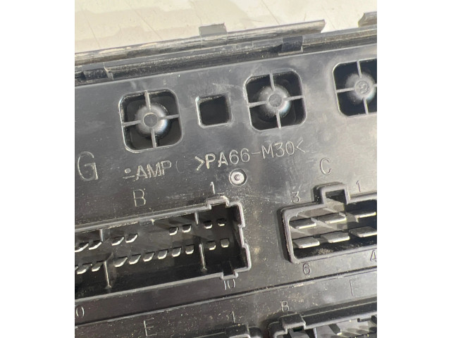 Ящик предохранителей (комплект)     PA66M30    SsangYong Rexton 