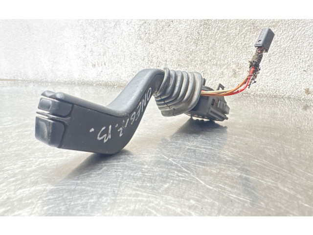 Ручка стеклоочистителей 090243395, 090243394 Opel Omega B2