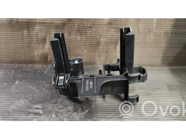 Другая деталь салона