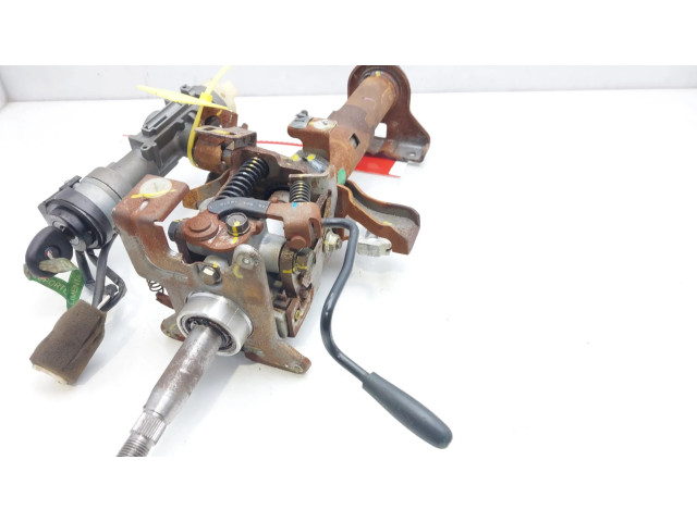 Руль Hyundai Coupe   563002C000      