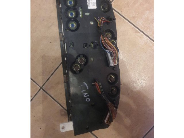 Панель приборов BM606, 2245839   Nissan Almera Tino       