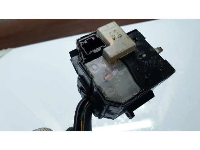 Ручка стеклоочистителей 17D682 Mazda 3 I