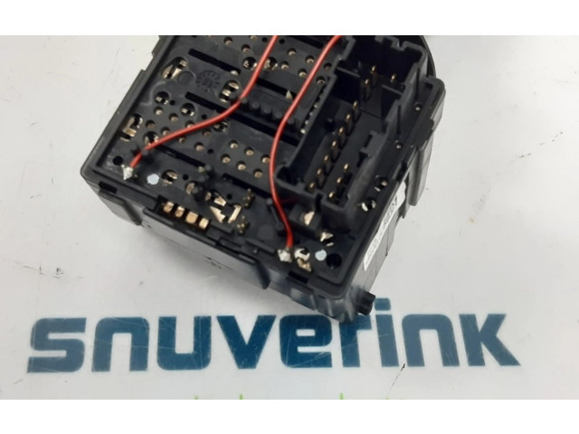 Включатель стеклоочистителей 8201168008, 8201168008 Dacia Logan II