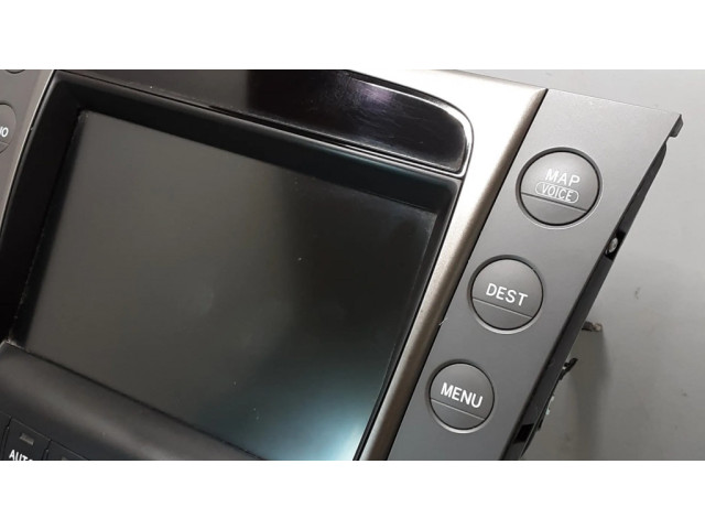 Радио/ проигрыватель CD/DVD / навигация