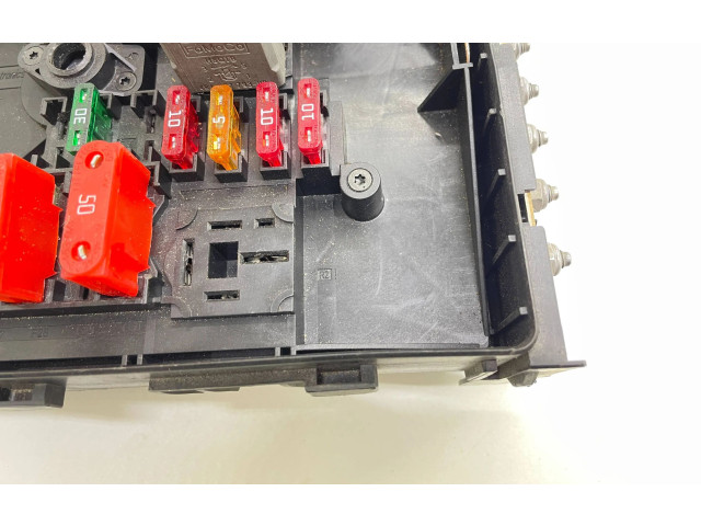 Pojistková skříňka 1K0937808E, 5N0970331C Volkswagen Tiguan 2008