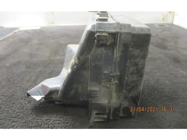 Блок предохранителей    Citroen C-Crosser    