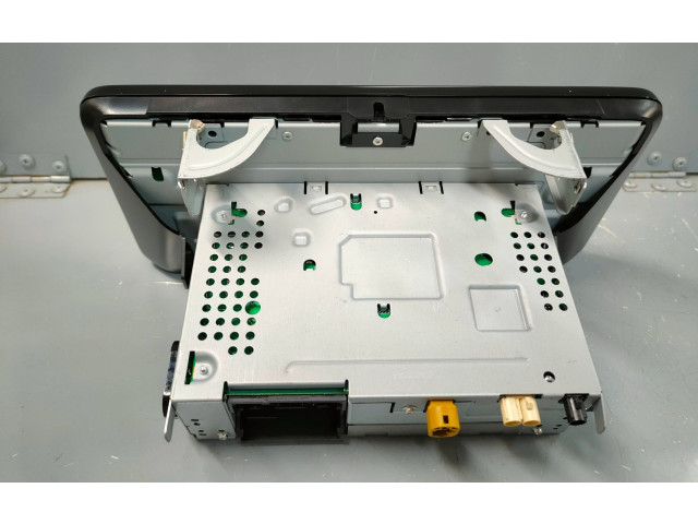 Поршень Радио/ проигрыватель CD/DVD / навигация  654035869K  Skoda Scala  