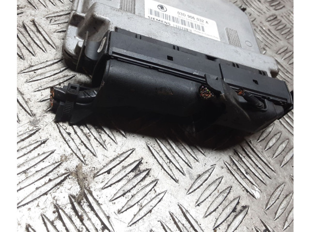 Блок управления двигателя 03D906032A, 5WP4006007 Skoda Fabia Mk1 (6Y)