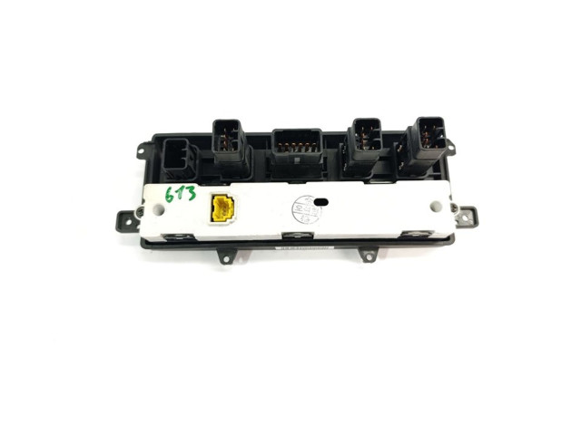 Дисплей 945003E500 KIA Sorento