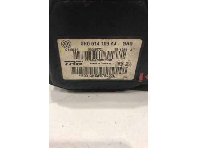 Блок АБС    Audi  Q3 8U  2011 - 2016 года